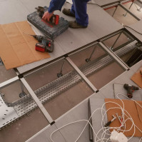 Podłoga techniczna, naprawa